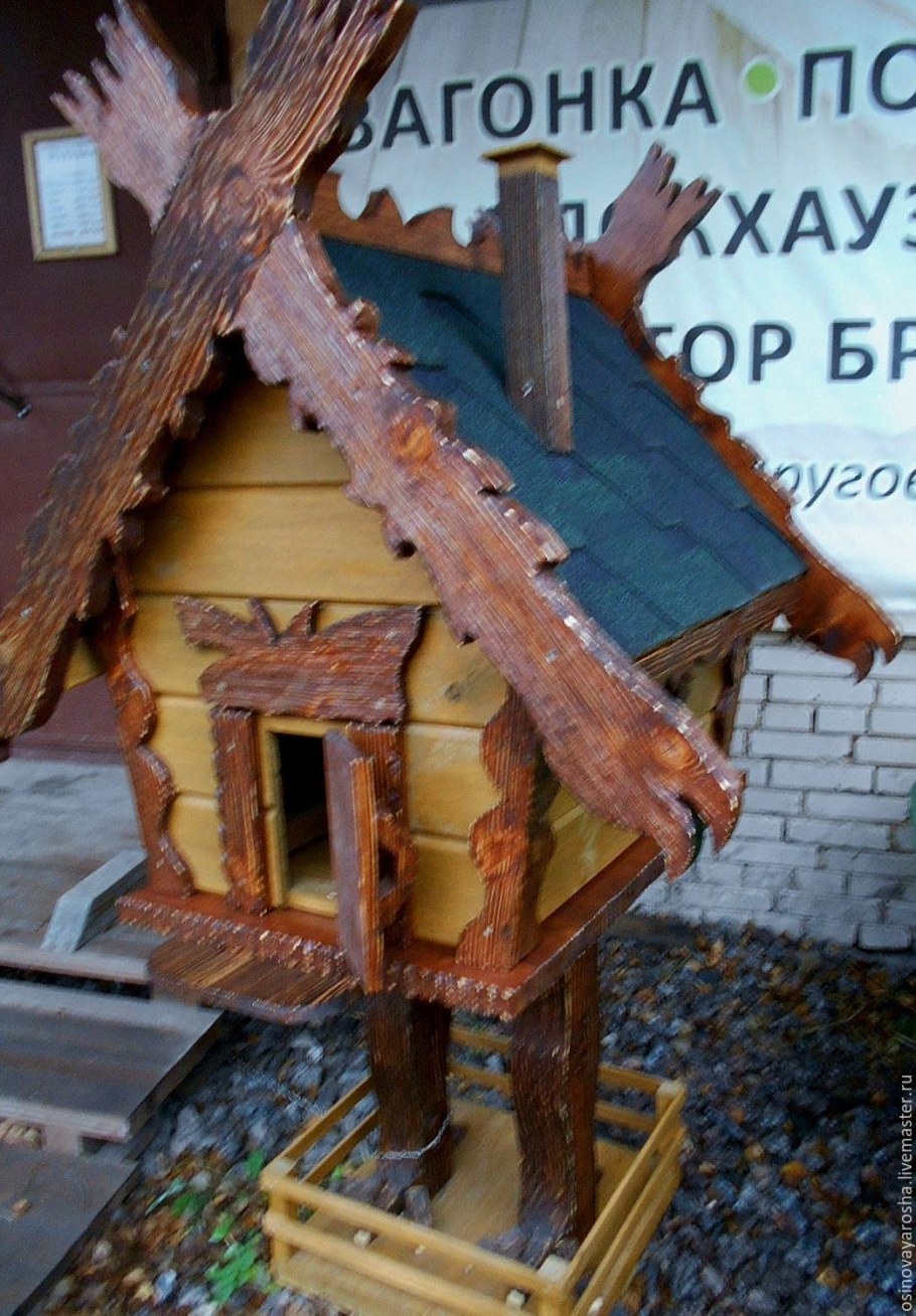 Домик бабы яги для сада