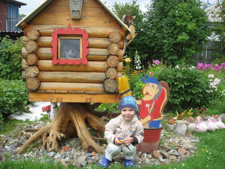 Избушка декоративная для сада