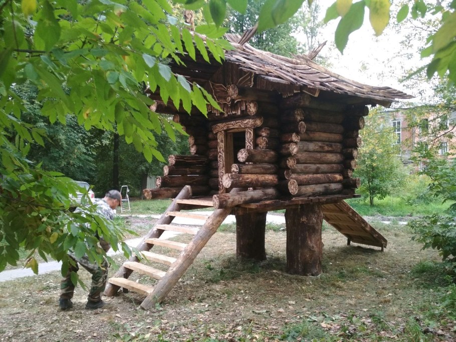 Дом на курьих ножках Кирово-Чепецк