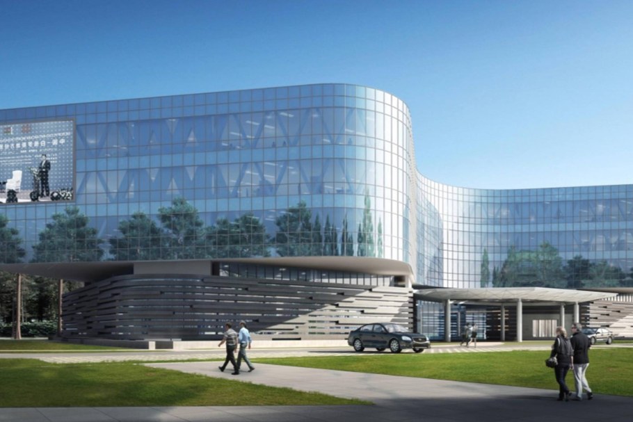 Стеклянное здание на улице красная Краснодар