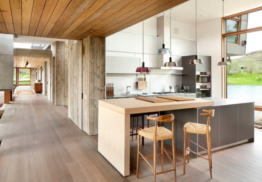 Интерьер с деревом в современном стиле