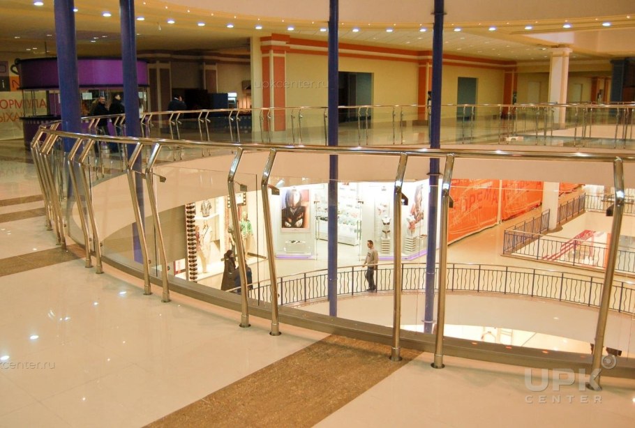 Перила в торговых центрах