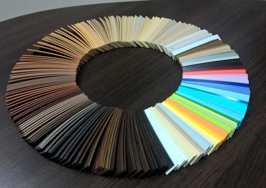 Мебельная кромка ПВХ Рехау