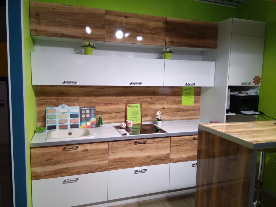 Столешка кедр индийское дерево