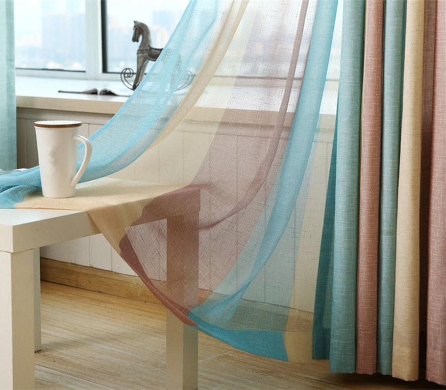 Шторы из разноцветной вуали