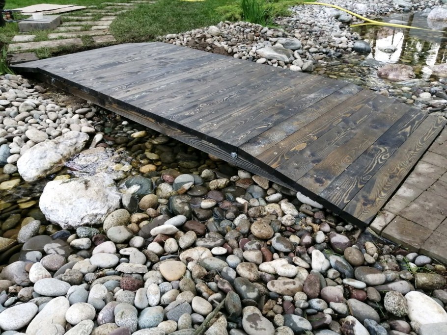 Декоративный мостик для сада