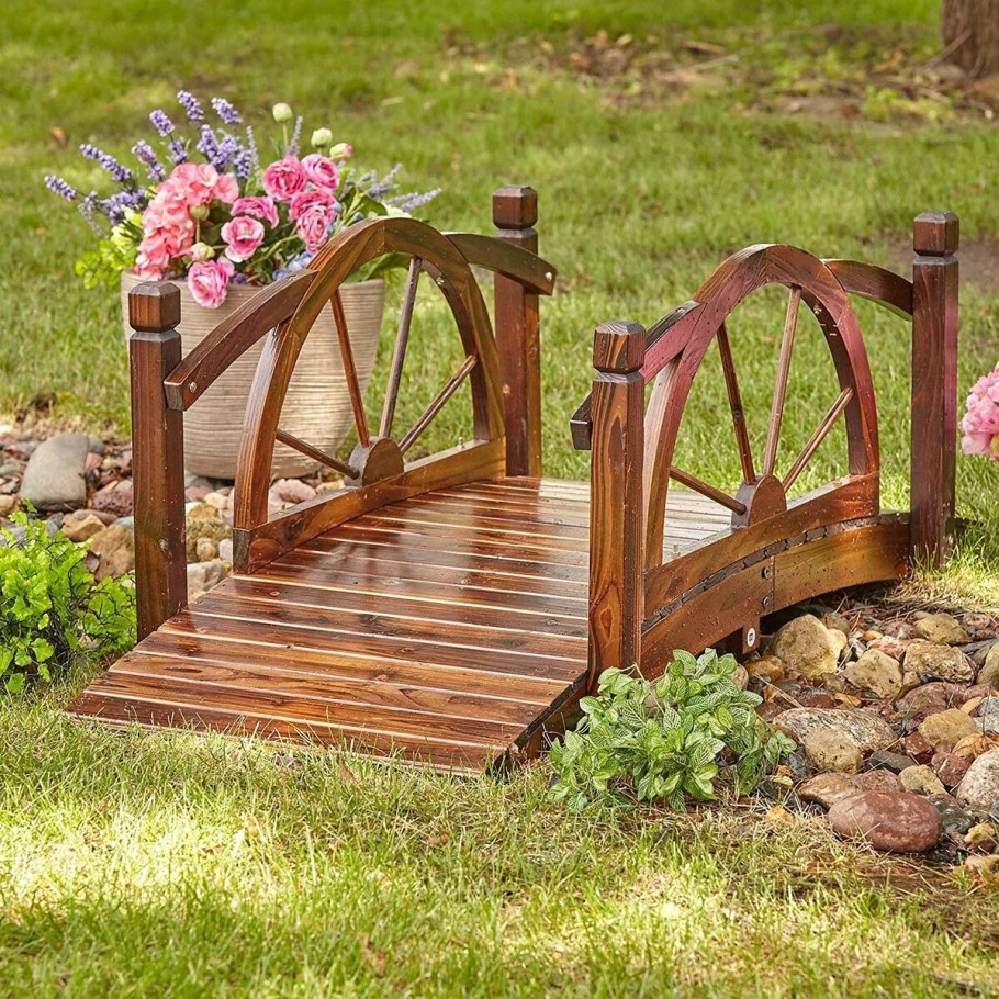 Деревянный мостик для сада