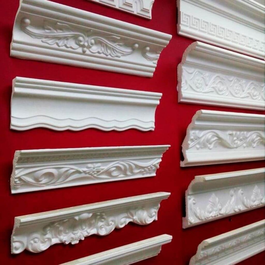 Плинтус потолочный с7023 серебро