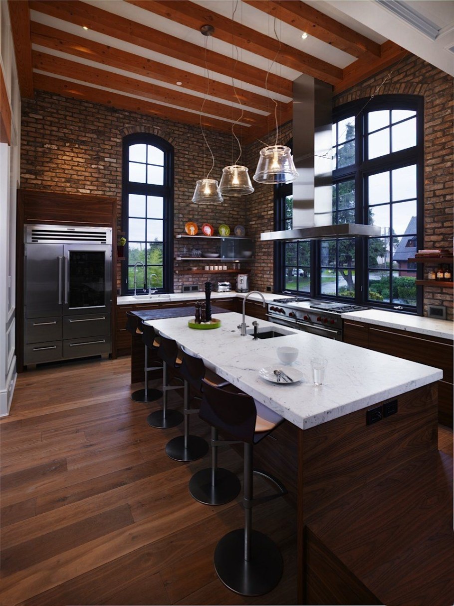 Кухня в стиле лофт в загородном доме