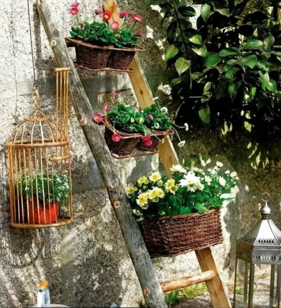 Необычный декор для сада