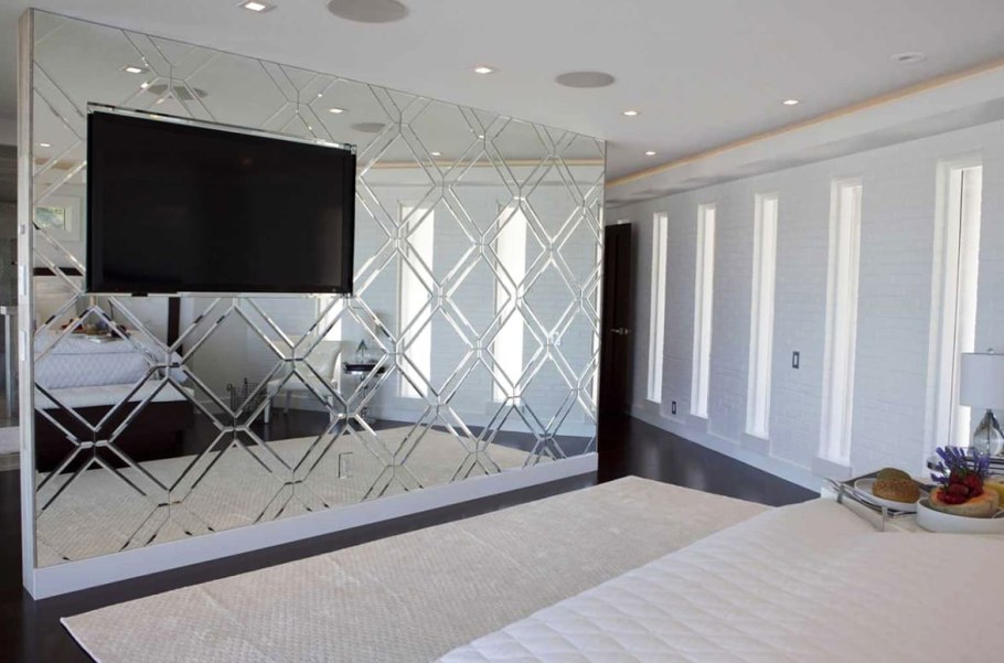 Зеркальное панно