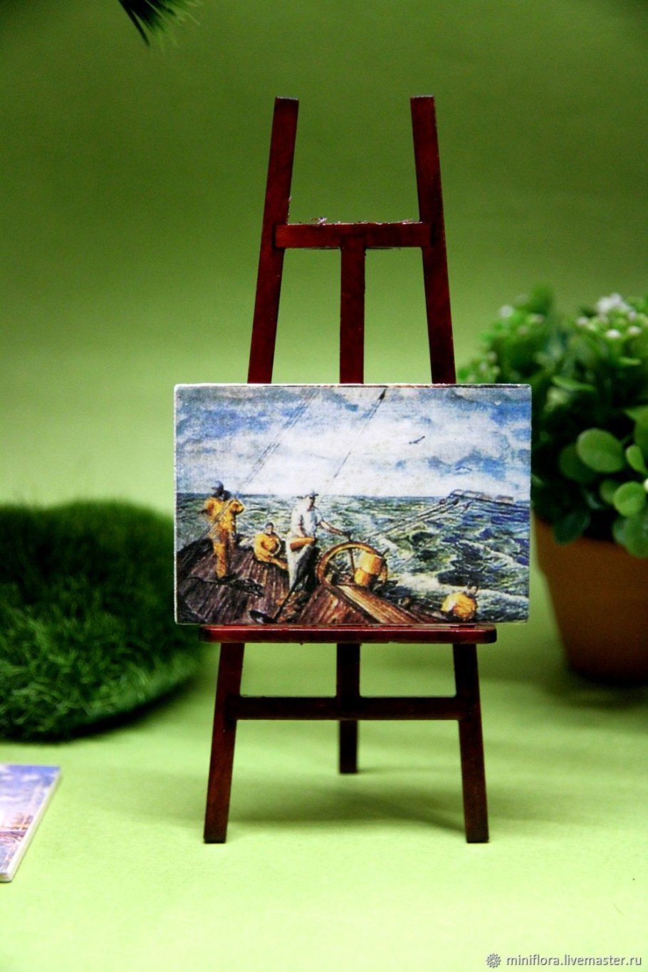 Мольберт с холстом