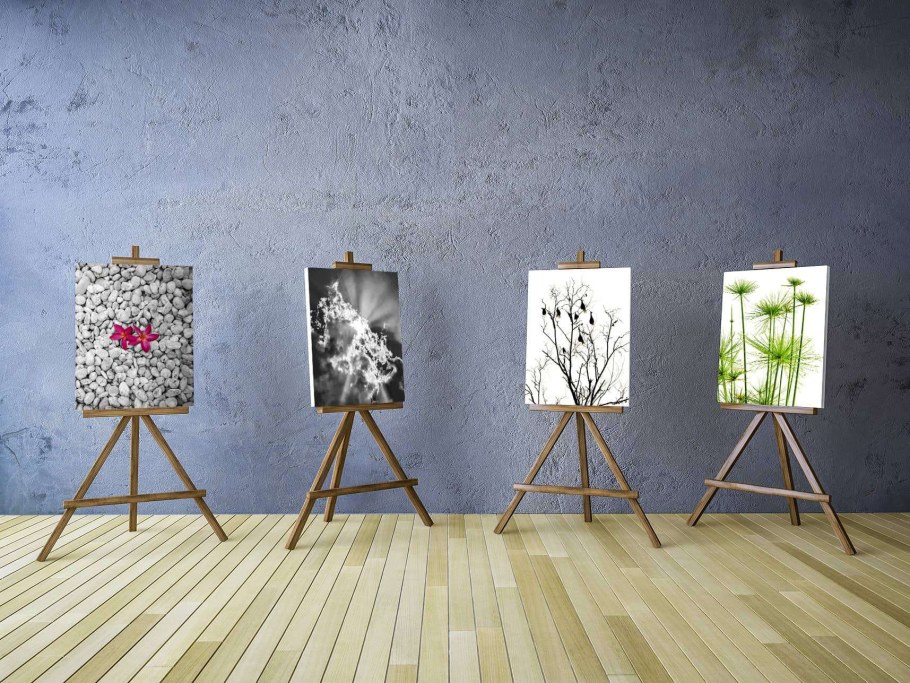 Картина на мольберте