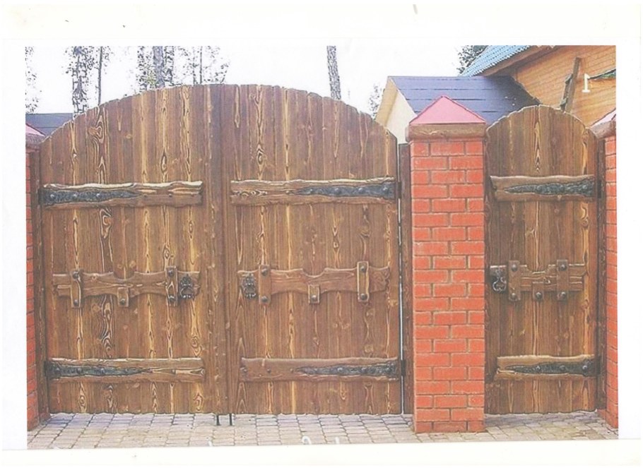 Распашные ворота из дерева