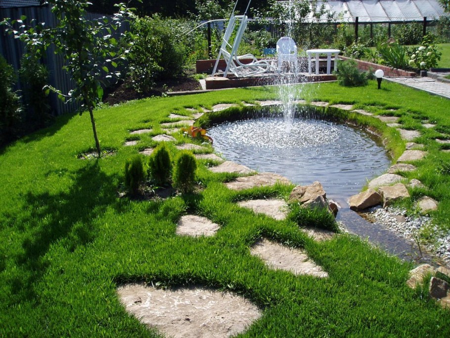 Декоративный водоем