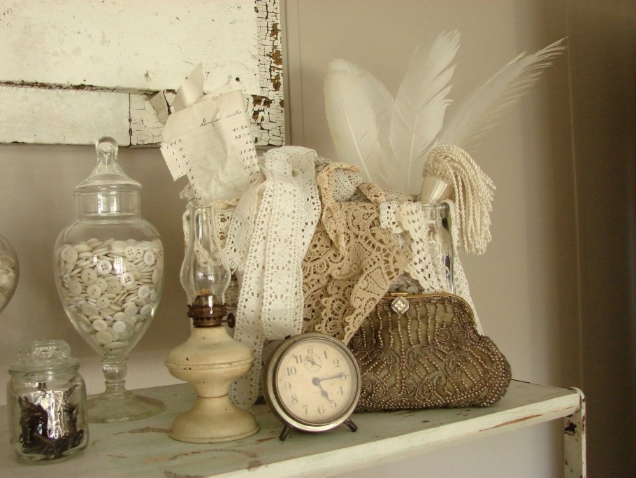 Предметы декора интерьера