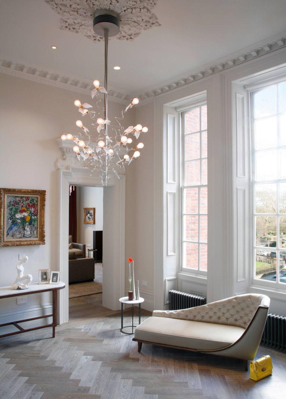 Люстра для высоких потолков