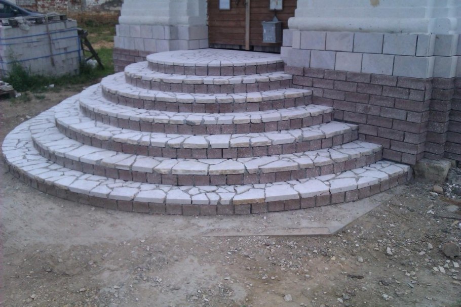 Полукруглые ступени