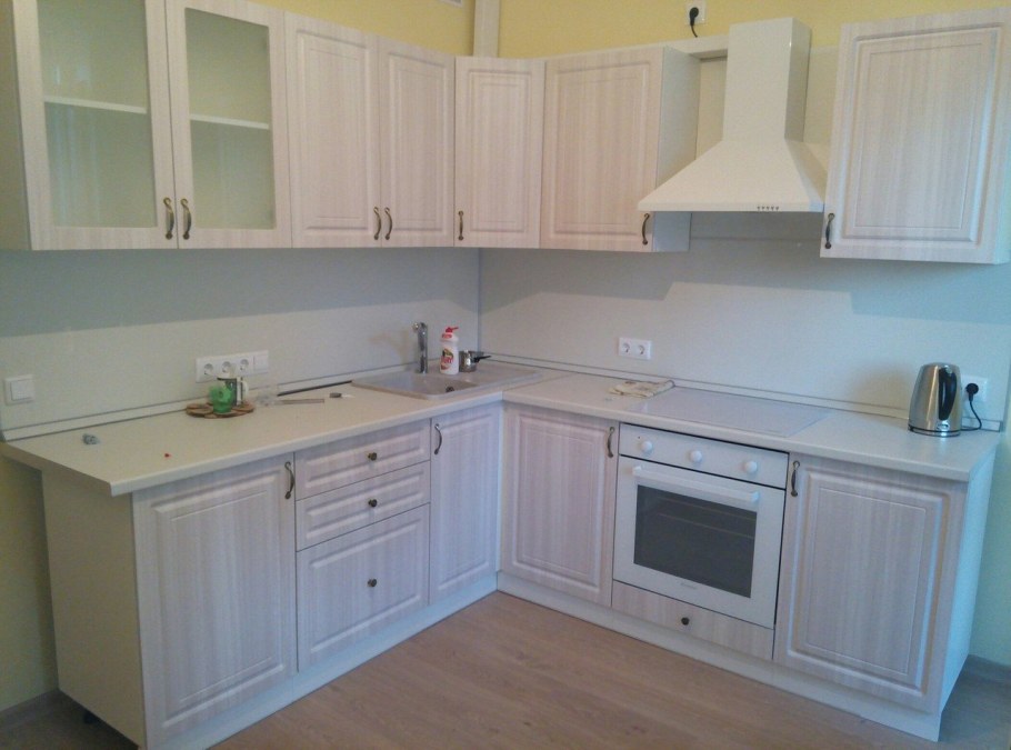 Кухня Юлия Стендмебель Сандал