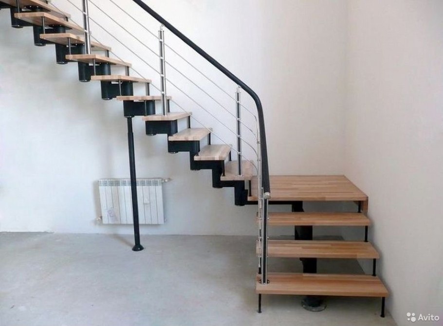 Ступени косоур из профильной трубы 40 40