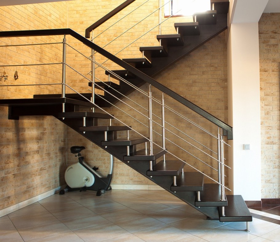 Лестница межэтажная металлическая