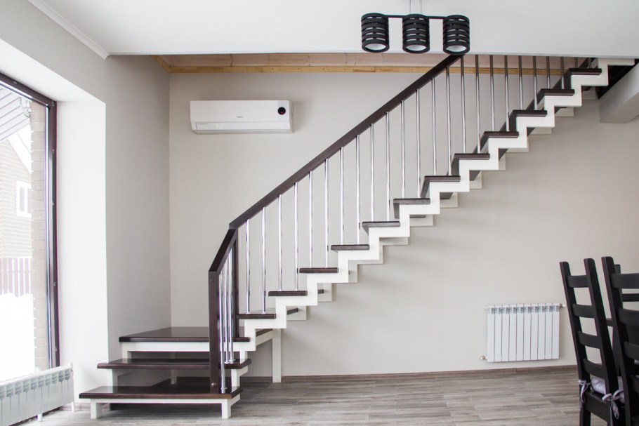 Лестницы металл двойной косоур