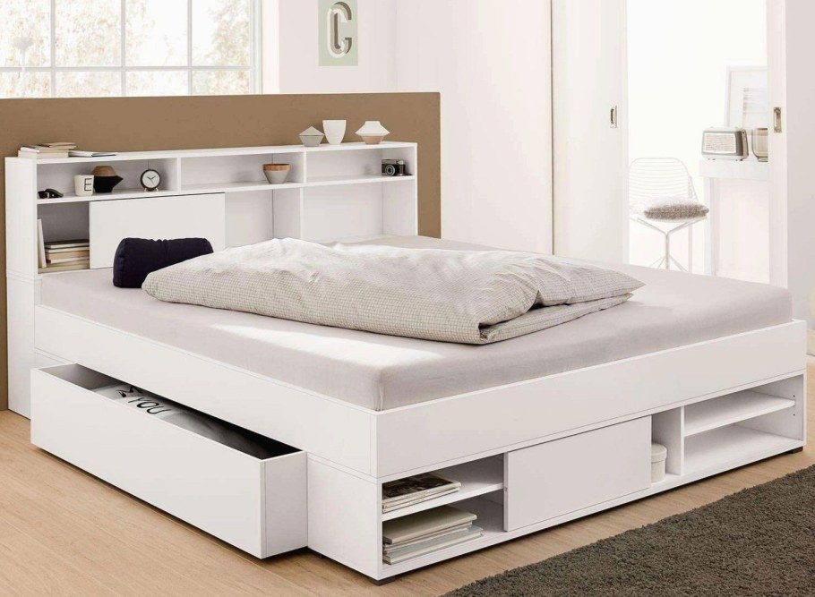 Кровать с ящиками для хранения