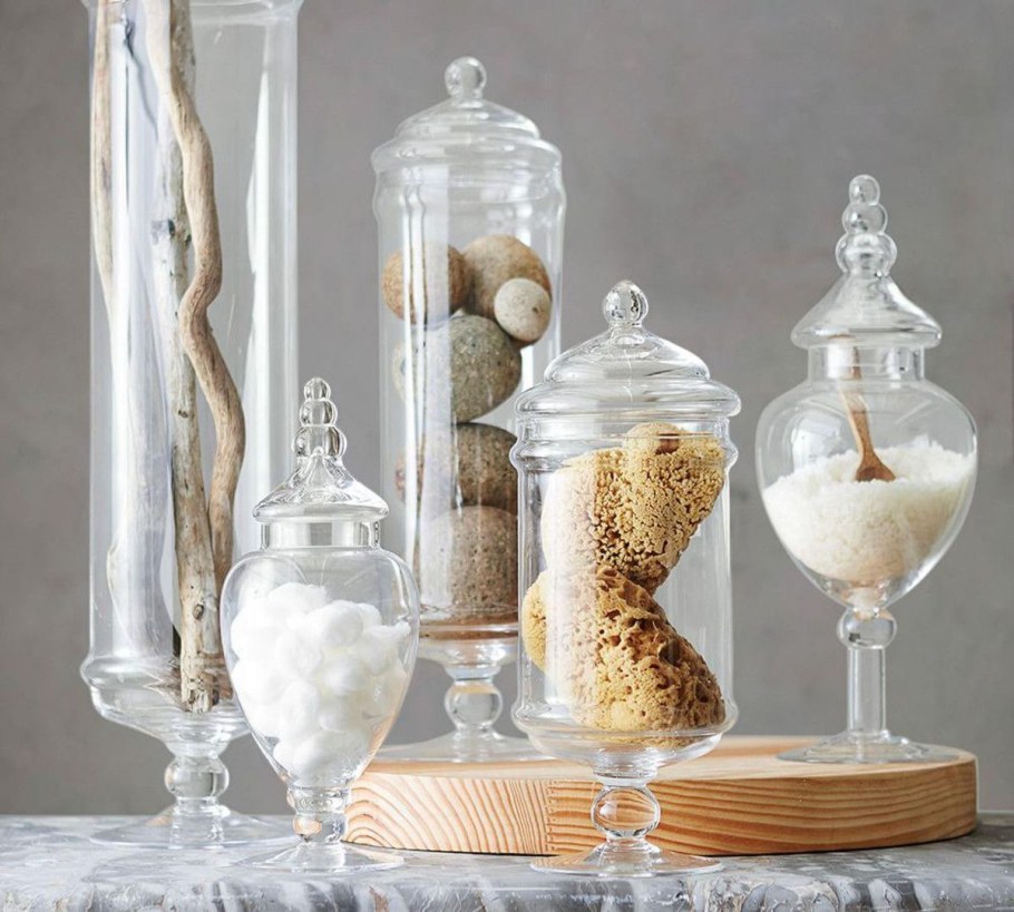 Стеклянные баночки в интерьере