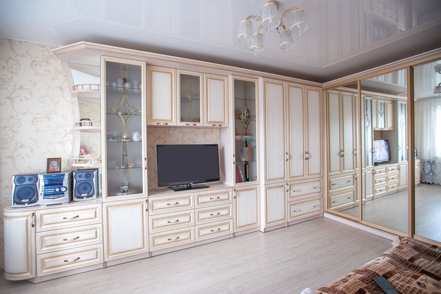 Стенки в гостиную со шкафом