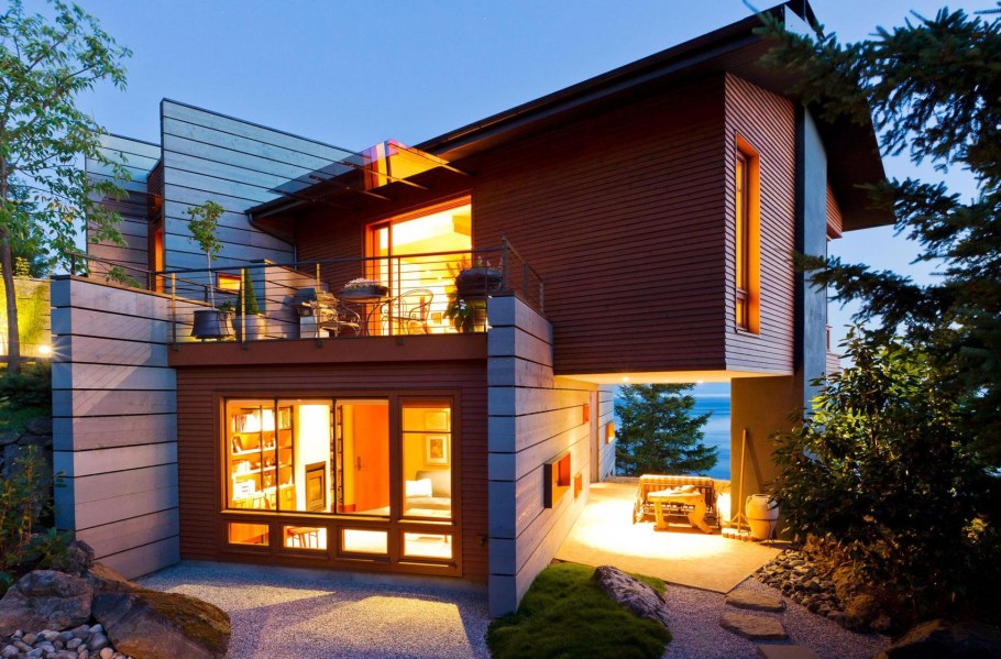 Уютный двухэтажный домик