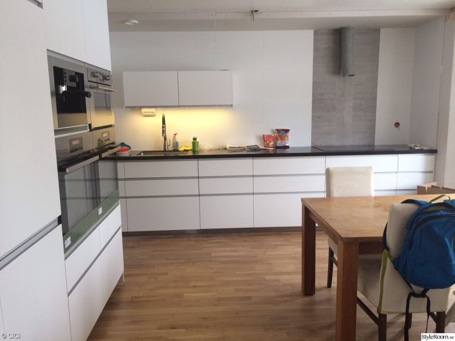 Кухня икеа Воксторп белая