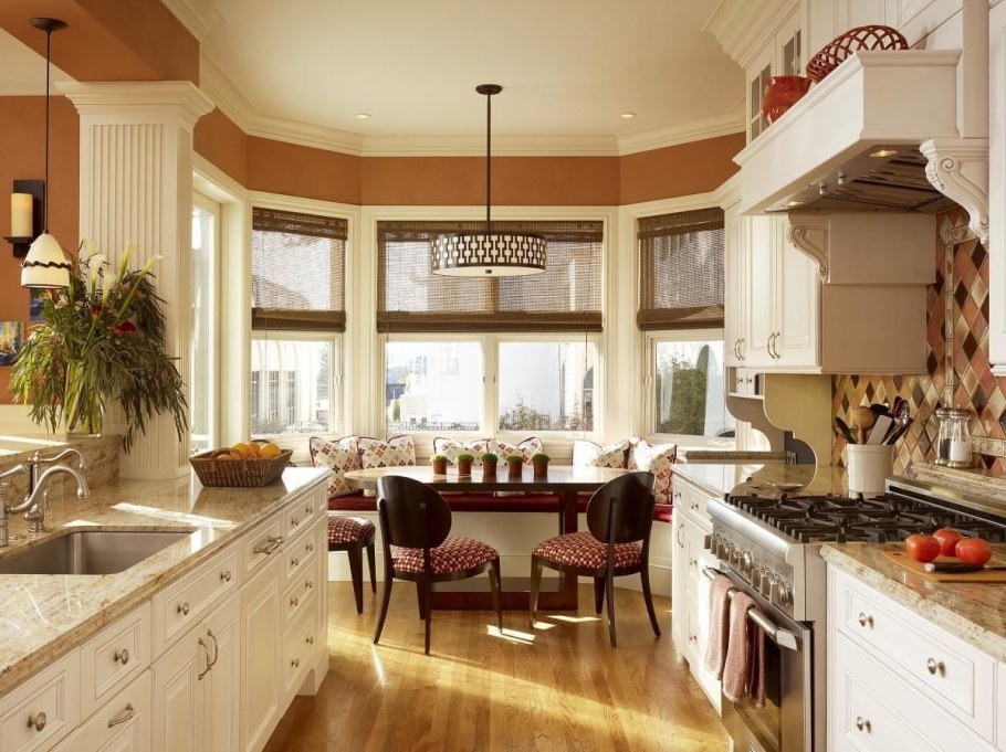 Кухня с эркером