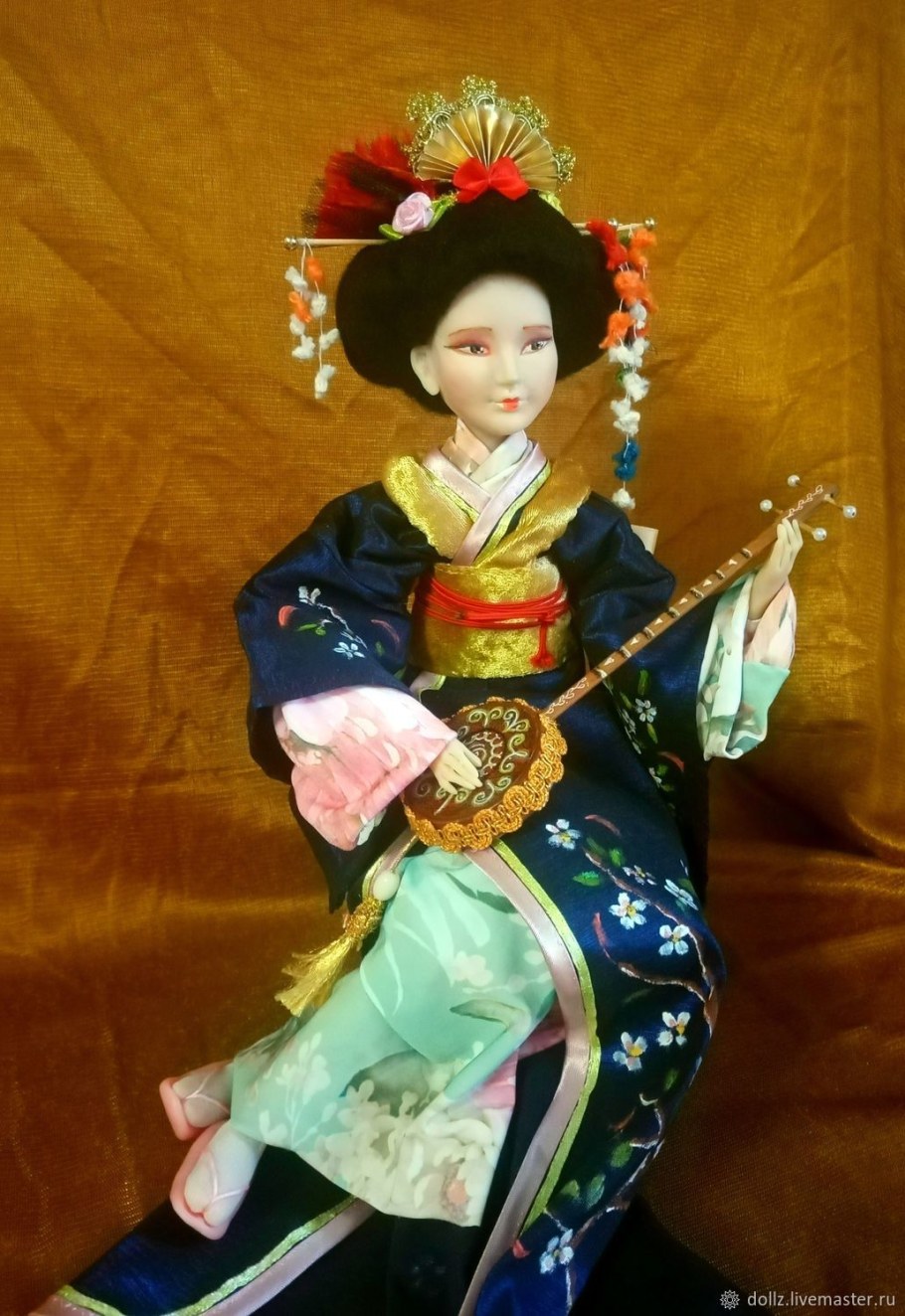 Кукла японка в национальном костюме