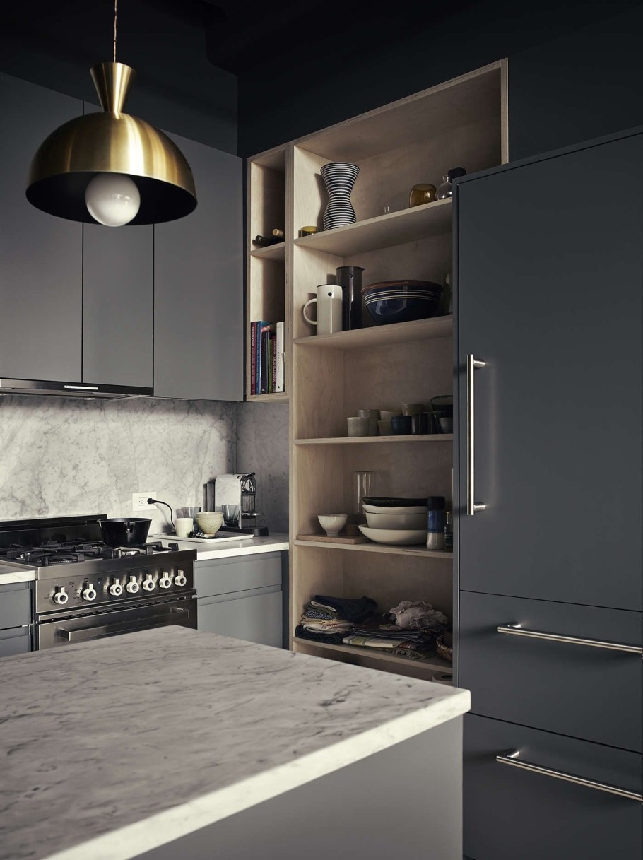 Серая кухня лофт