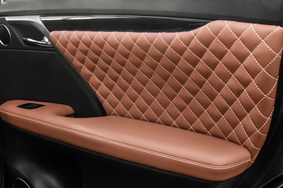 Обшивка салона авто