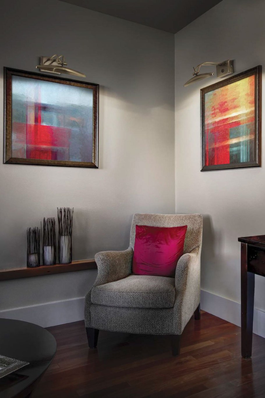 Подсветка картин в интерьере