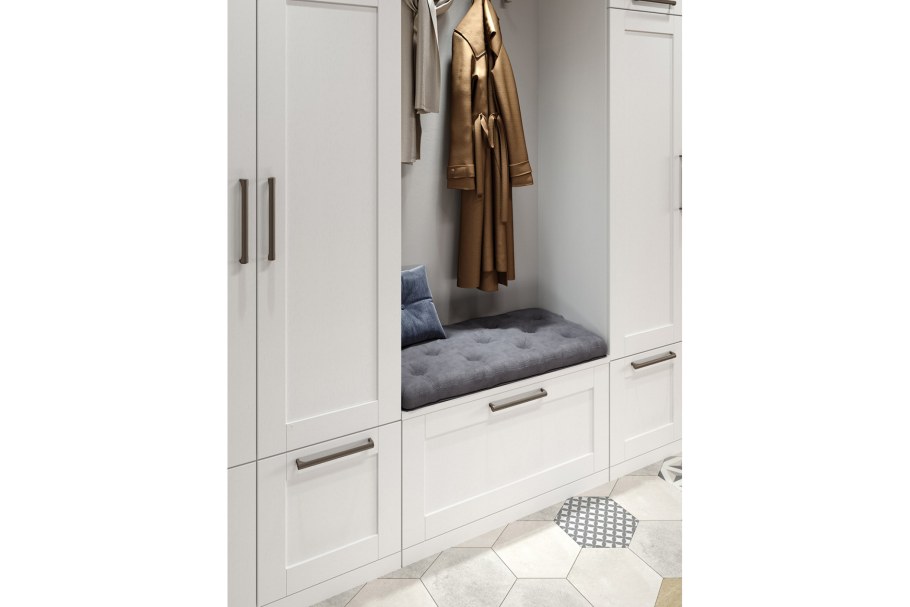 Прихожая стильная современная