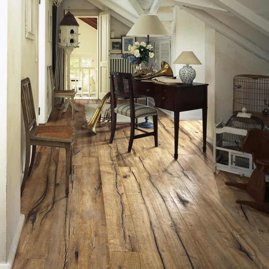 Деревянный пол в интерьере