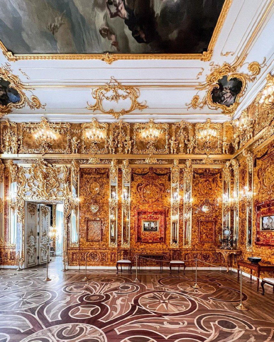 Янтарная комната большой Екатерининский дворец