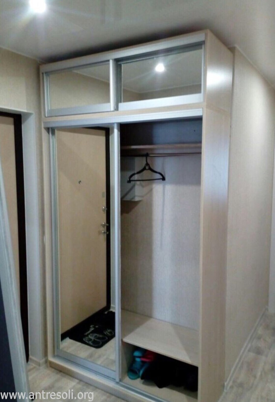 Шкаф купе с антресолью