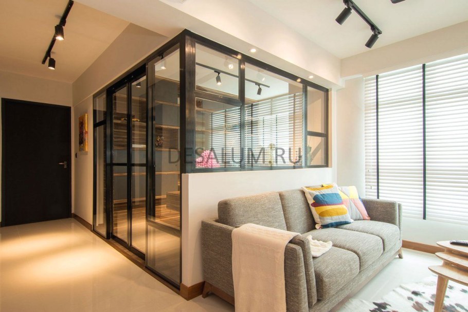 Стеклянная перегородка в комнату