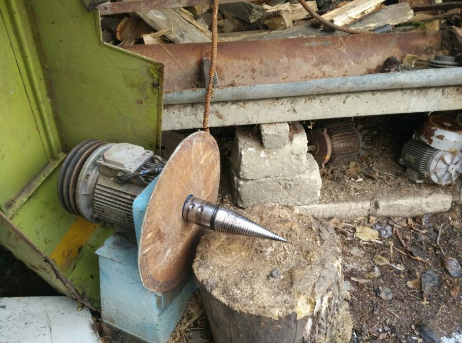 Винтовые дровоколы с бензиновым двигателем