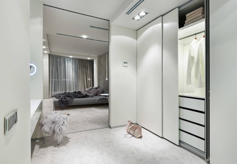 Спальня с гардеробной комнатой