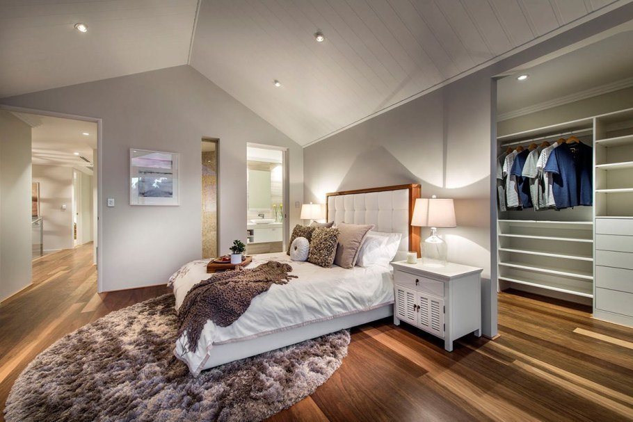 Спальня с ванной и гардеробной