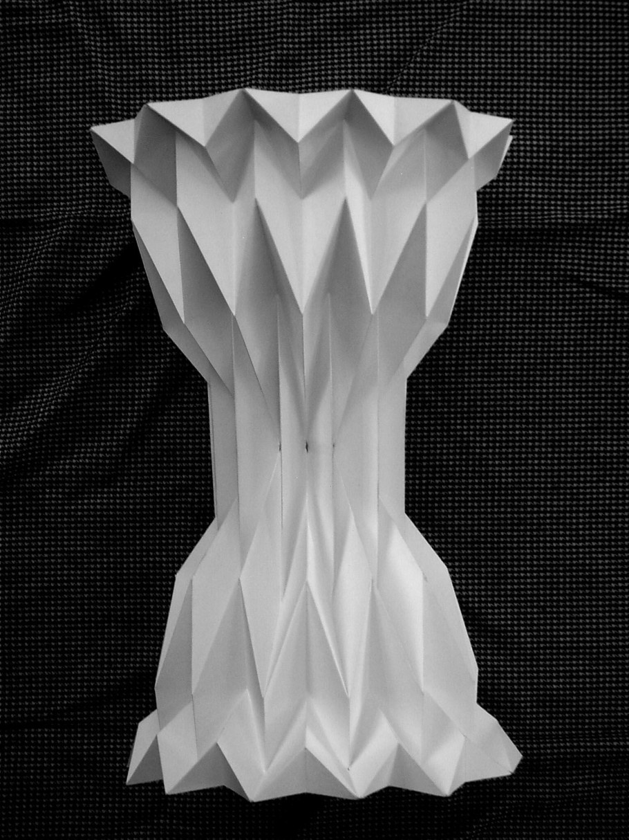 Объемная ваза