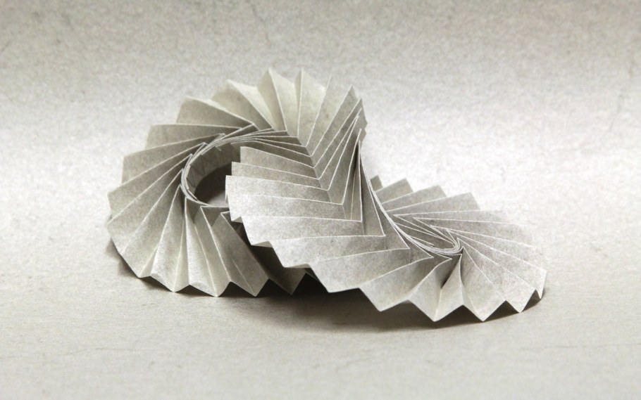 Складки из бумаги