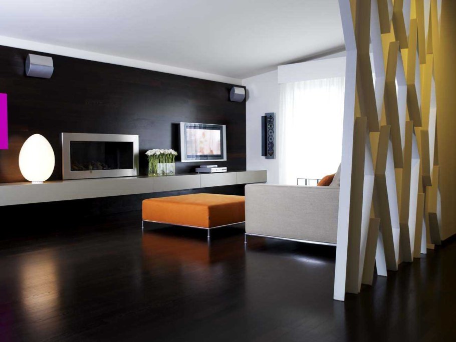 Темный паркет в интерьере