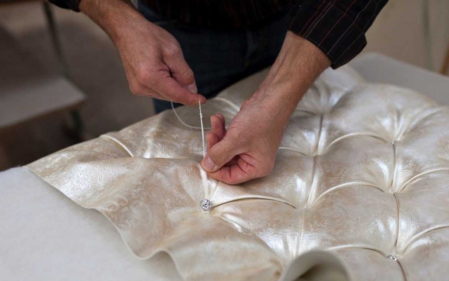 Перетянуть диван ткань