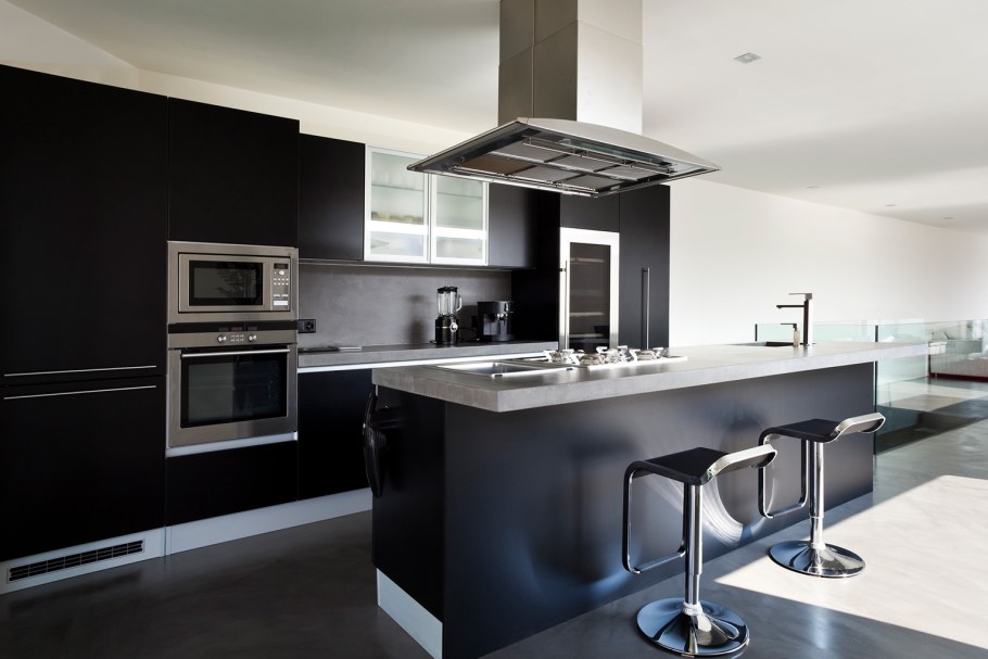 Черные кухни