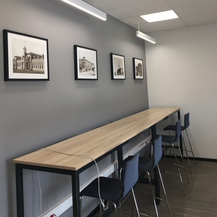 Постеры для офиса интерьера